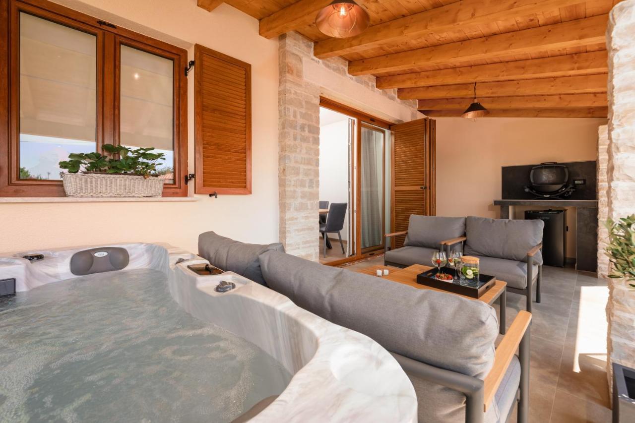 Holiday Home Maslina Poreč Eksteriør billede